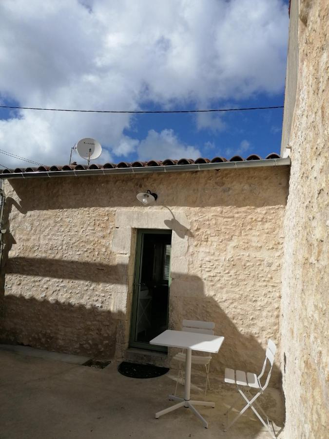 L'Annexe De Gaston Villa Le Port-des-Barques Luaran gambar